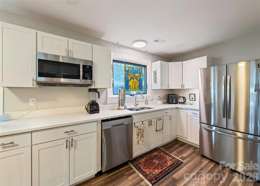 2906 Jonathan Creek Road Waynesville, NC 28785