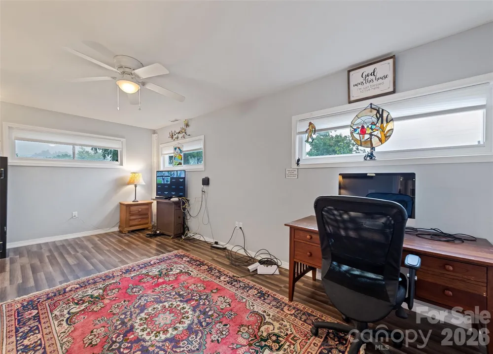 2906 Jonathan Creek Road Waynesville, NC 28785