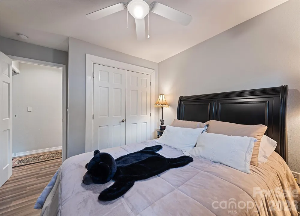 2906 Jonathan Creek Road Waynesville, NC 28785