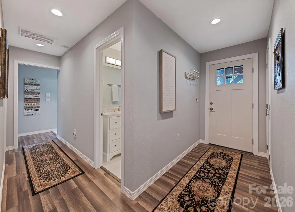 2906 Jonathan Creek Road Waynesville, NC 28785