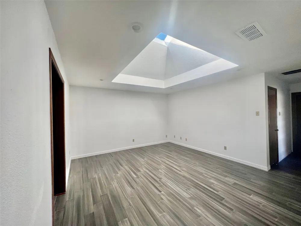 702 Mount Vernon Drive Richardson, TX 75081