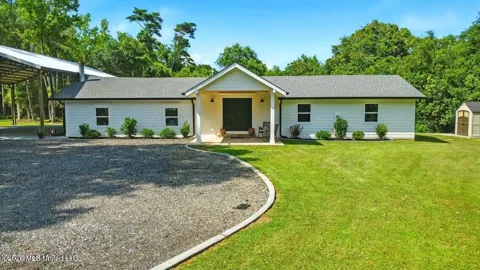 280 Bobby Lane