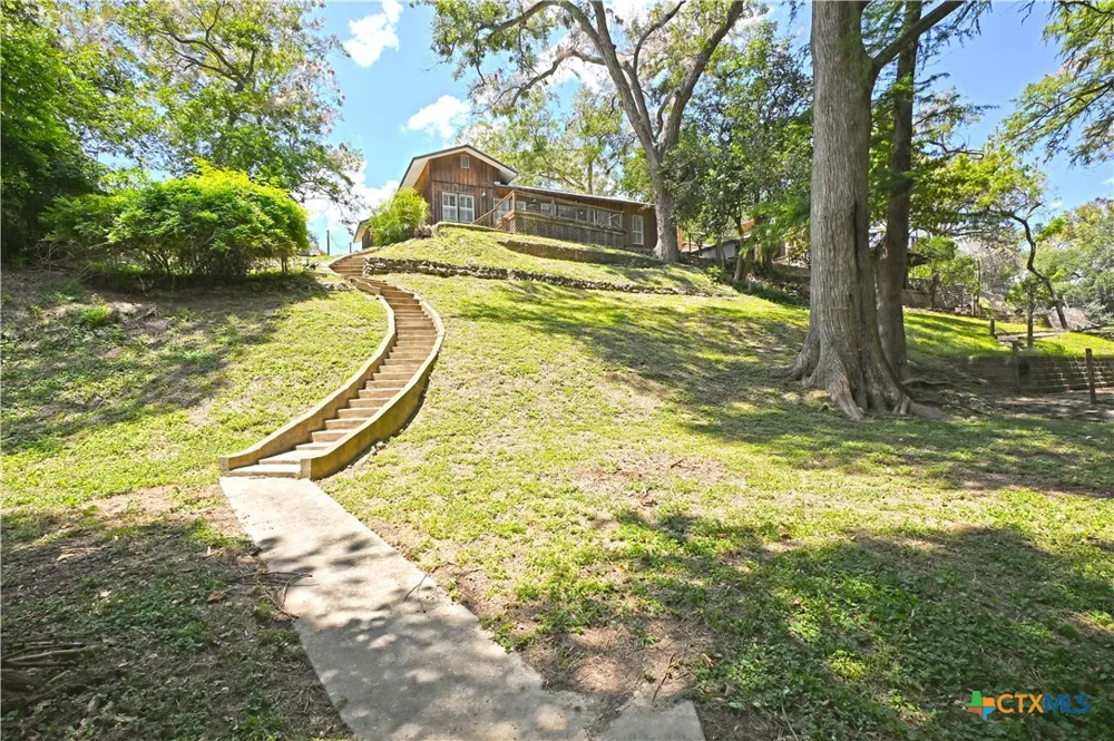 2221 Gruene Road New Braunfels, TX 78130