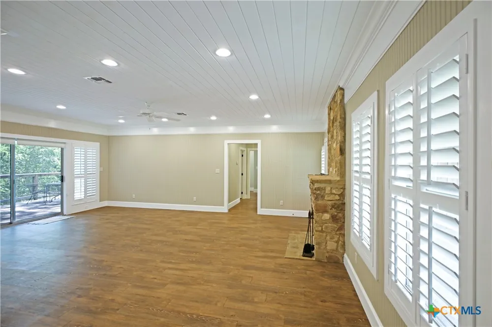 2221 Gruene Road New Braunfels, TX 78130