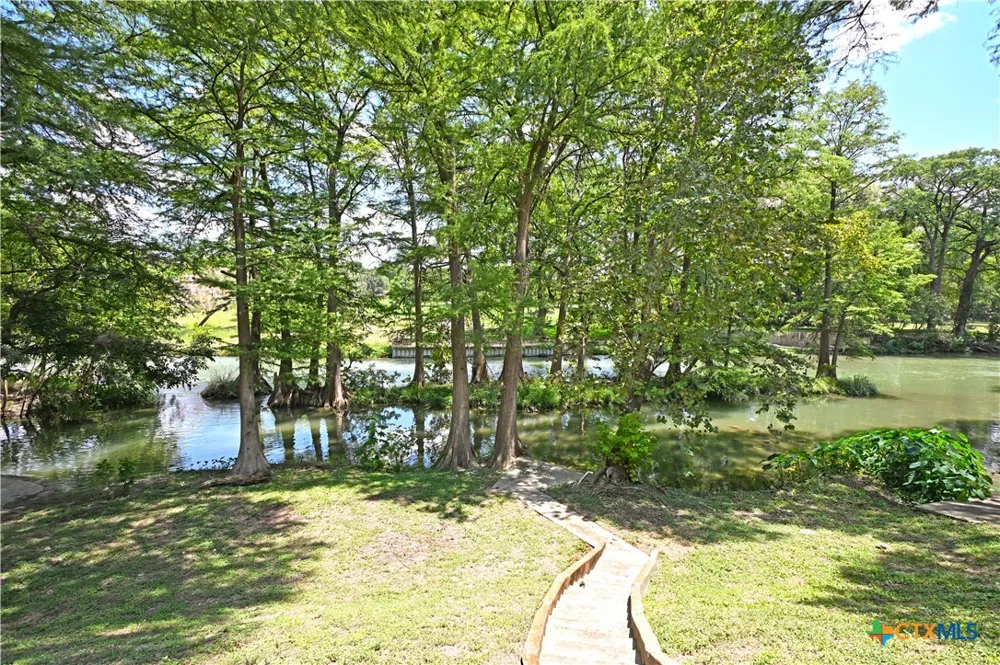 2221 Gruene Road New Braunfels, TX 78130
