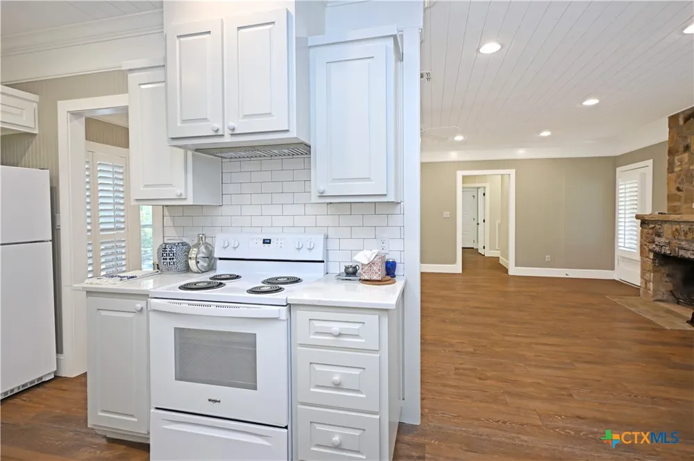 2221 Gruene Road New Braunfels, TX 78130