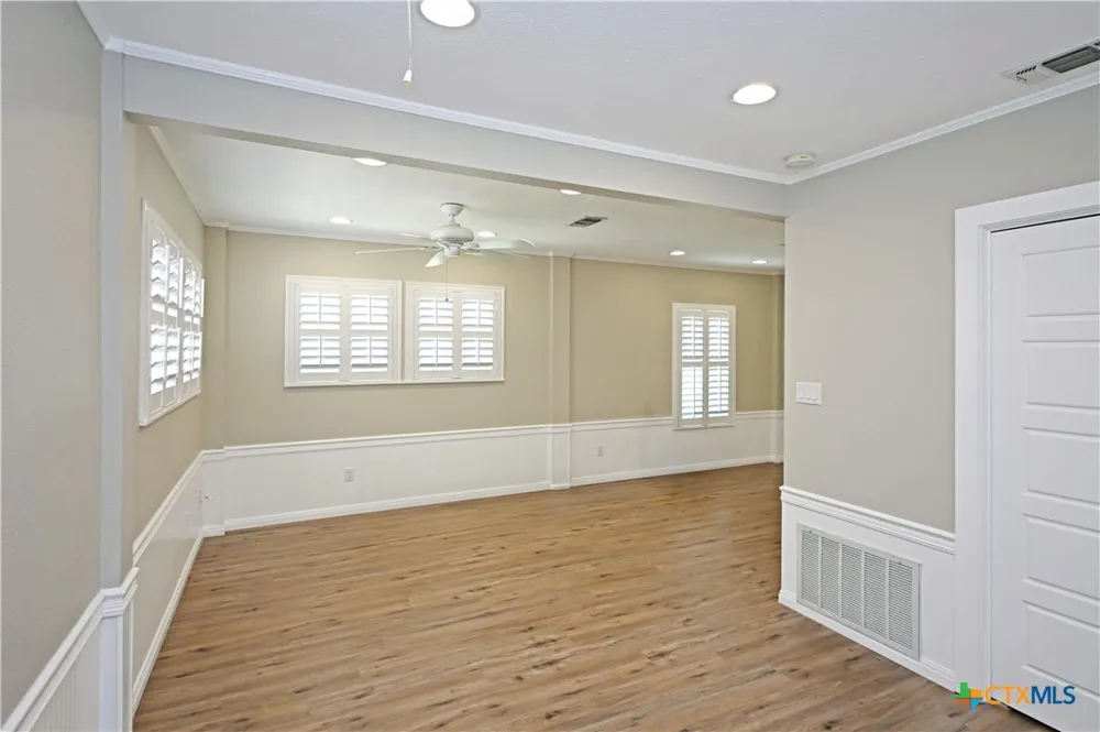2221 Gruene Road New Braunfels, TX 78130