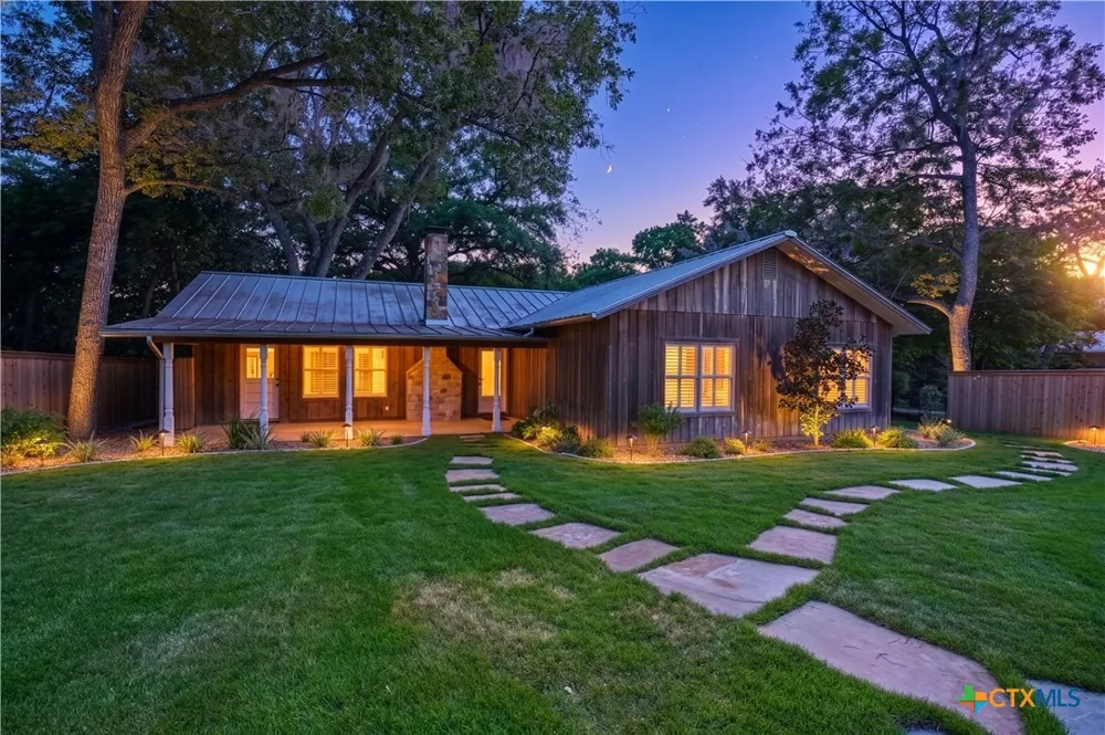 2221 Gruene Road New Braunfels, TX 78130