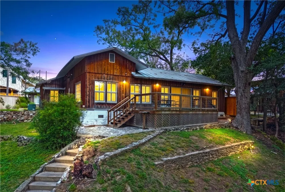 2221 Gruene Road New Braunfels, TX 78130