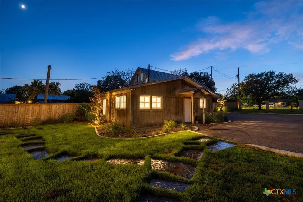 2221 Gruene Road New Braunfels, TX 78130
