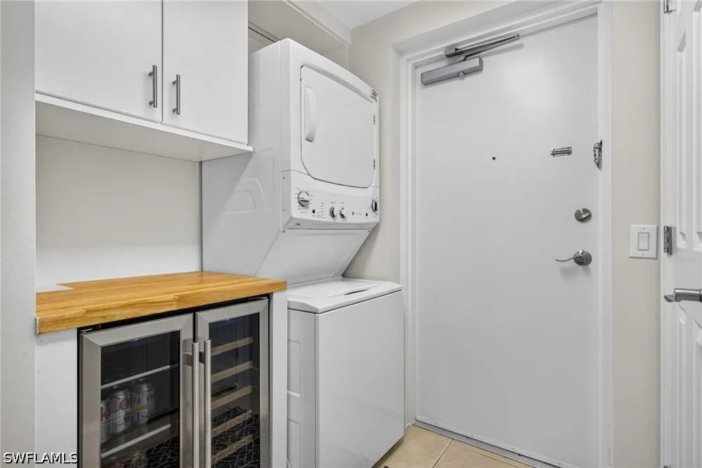 Via Via Veneto Boulevard #204 Estero, FL 34134