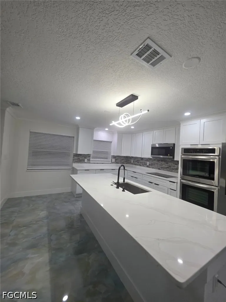 Colorado Avenue NE St Petersburg, FL 33703