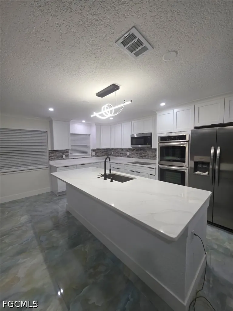 Colorado Avenue NE St Petersburg, FL 33703