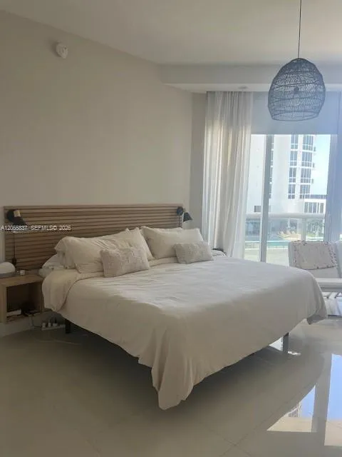 15901 Collins Ave #604 Sunny Isles Beach, FL 33160