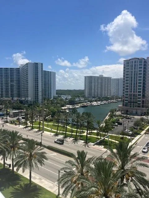 15901 Collins Ave #604 Sunny Isles Beach, FL 33160