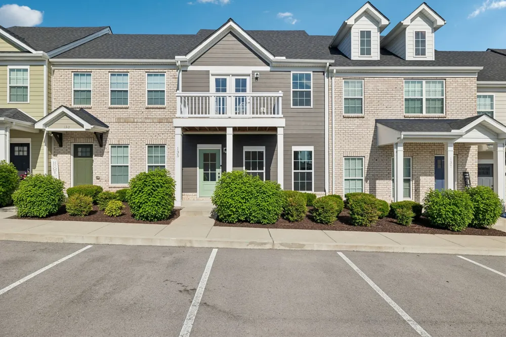 135 Harvard Dr Gallatin, TN 37066