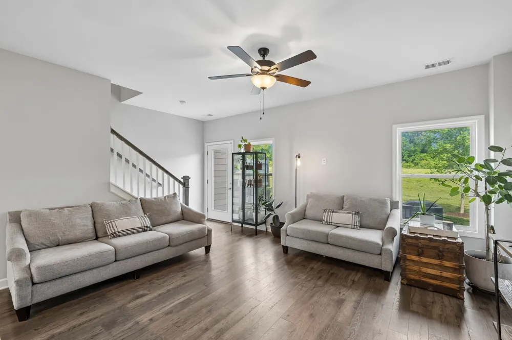 135 Harvard Dr Gallatin, TN 37066