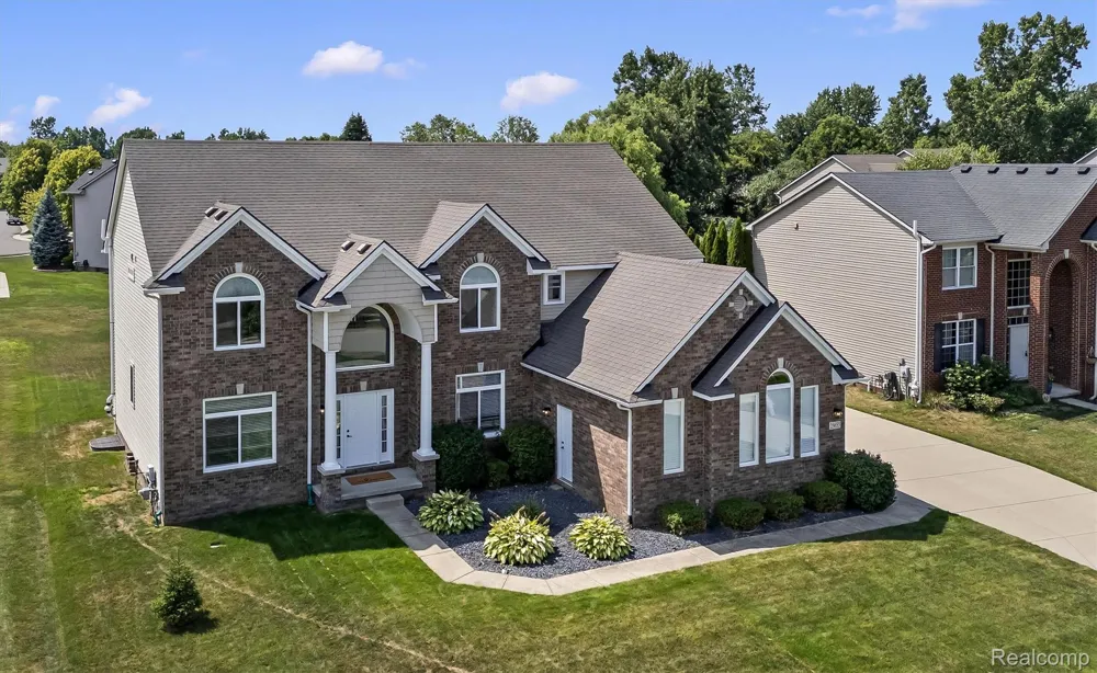 25655 Coach Lane Lyon Charter Township, MI 48178