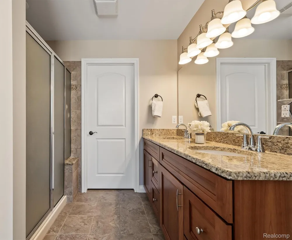 25655 Coach Lane Lyon Charter Township, MI 48178
