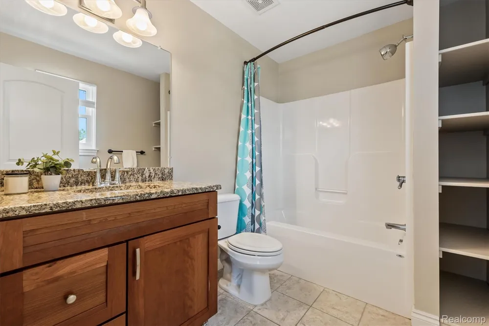 25655 Coach Lane Lyon Charter Township, MI 48178