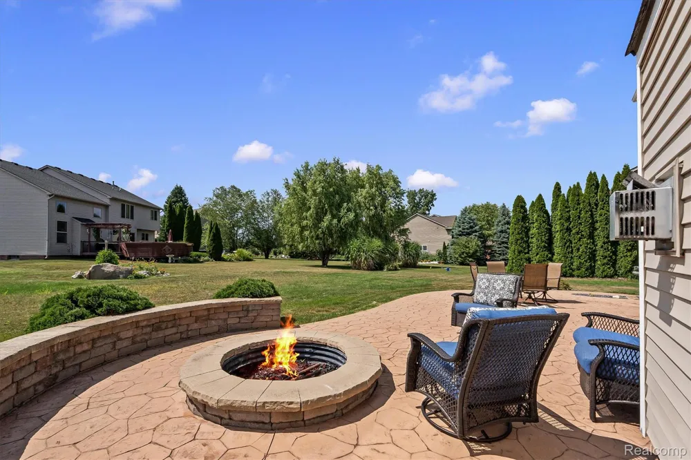 25655 Coach Lane Lyon Charter Township, MI 48178