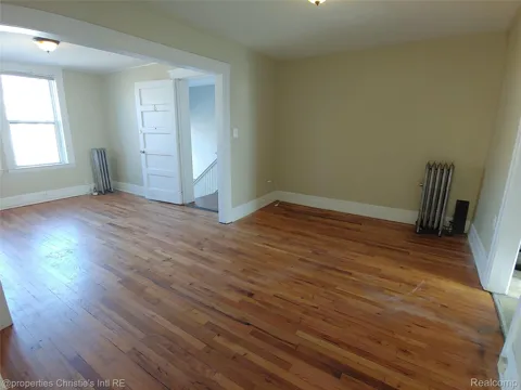 1535 W CANFIELD STREET #3