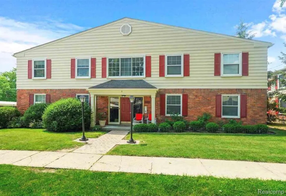 721 W Maple Road Clawson City, MI 48017