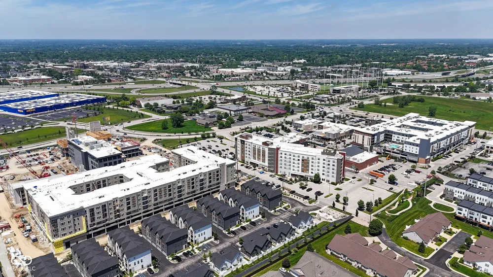 9737 Thorne Cliff Way #104 Fishers, IN 46037