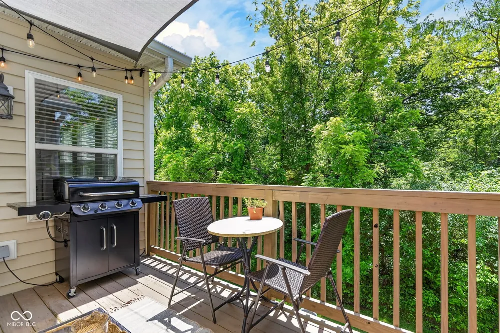 9737 Thorne Cliff Way #104 Fishers, IN 46037