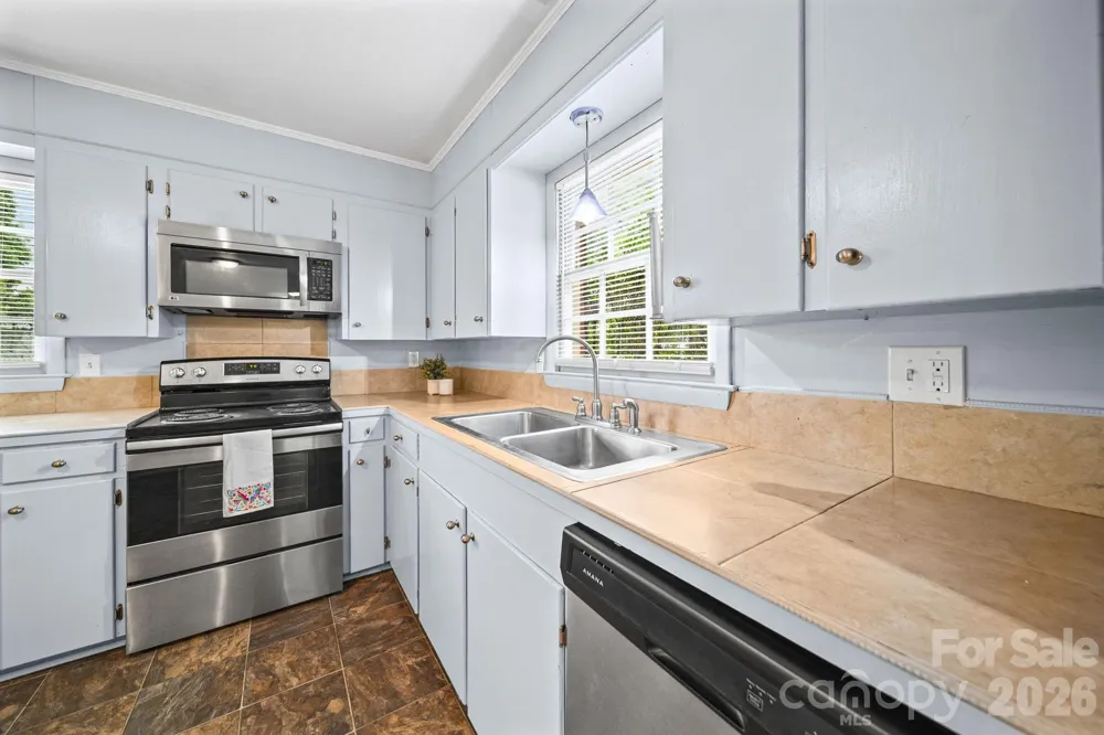1210 Crescent Avenue Gastonia, NC 28052