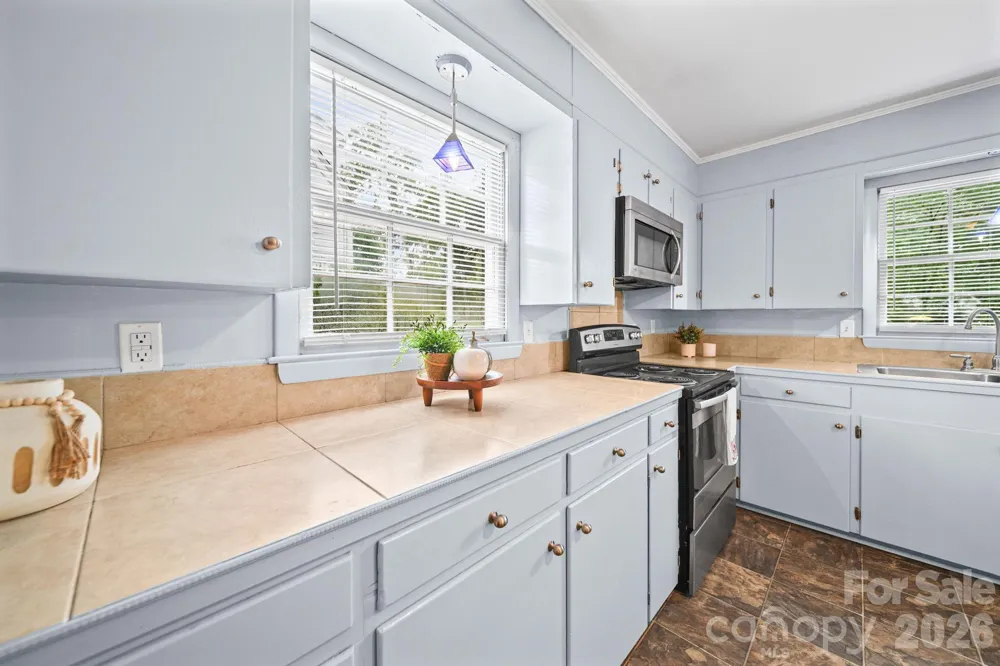 1210 Crescent Avenue Gastonia, NC 28052