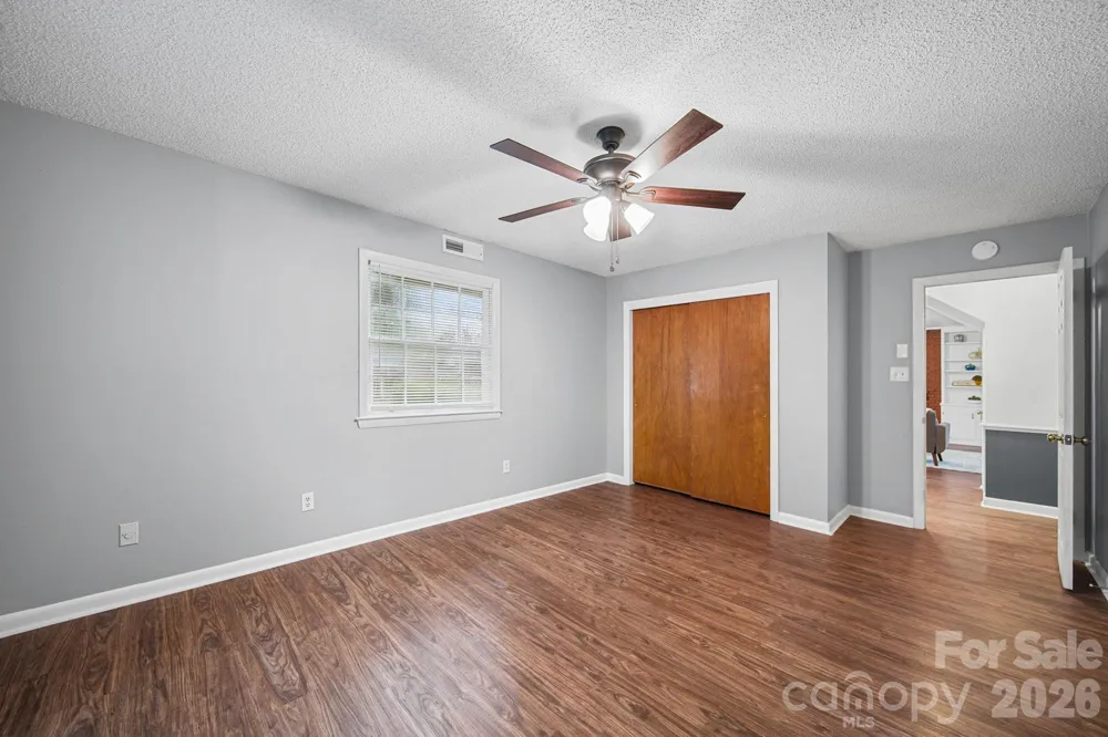 1210 Crescent Avenue Gastonia, NC 28052