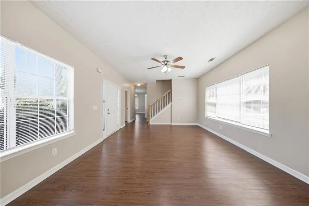 4516 Swan Trace Union City, GA 30349