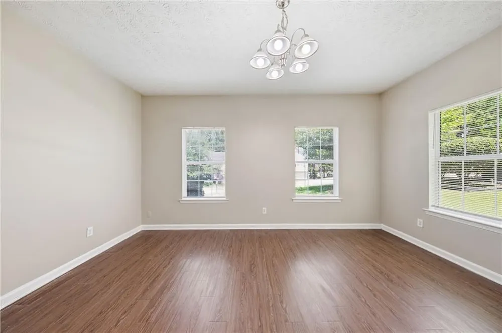 4516 Swan Trace Union City, GA 30349