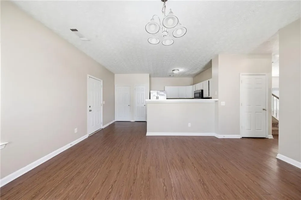 4516 Swan Trace Union City, GA 30349