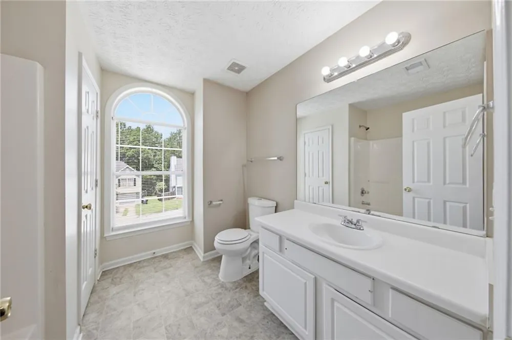 4516 Swan Trace Union City, GA 30349