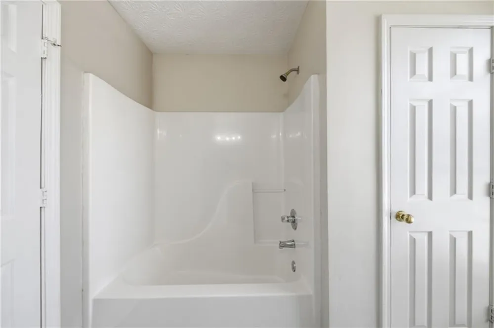 4516 Swan Trace Union City, GA 30349