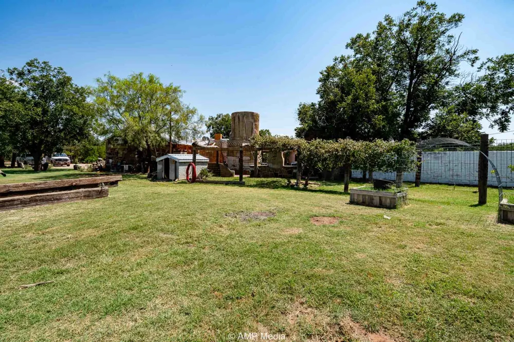 128 County Road 104 Roby, TX 79543