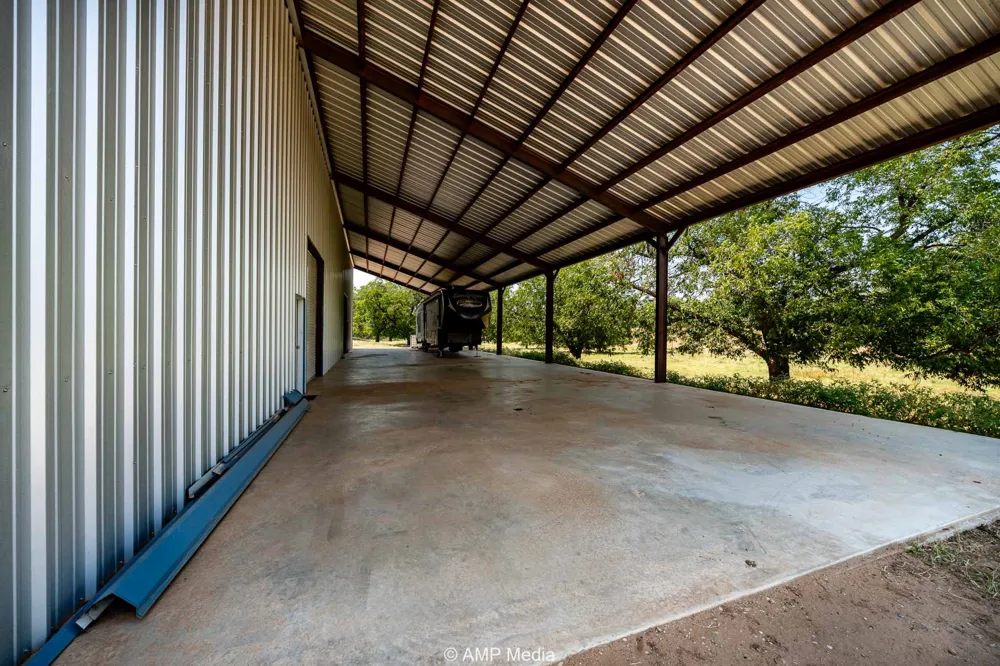 128 County Road 104 Roby, TX 79543