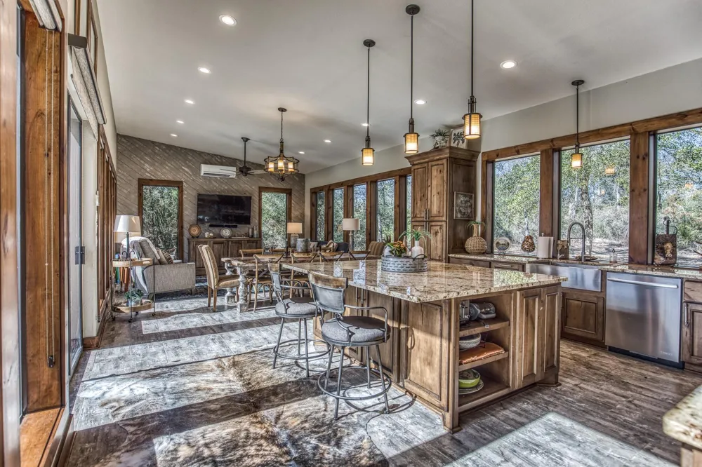 3408 Old Hwy 36 Bellville, TX 77418