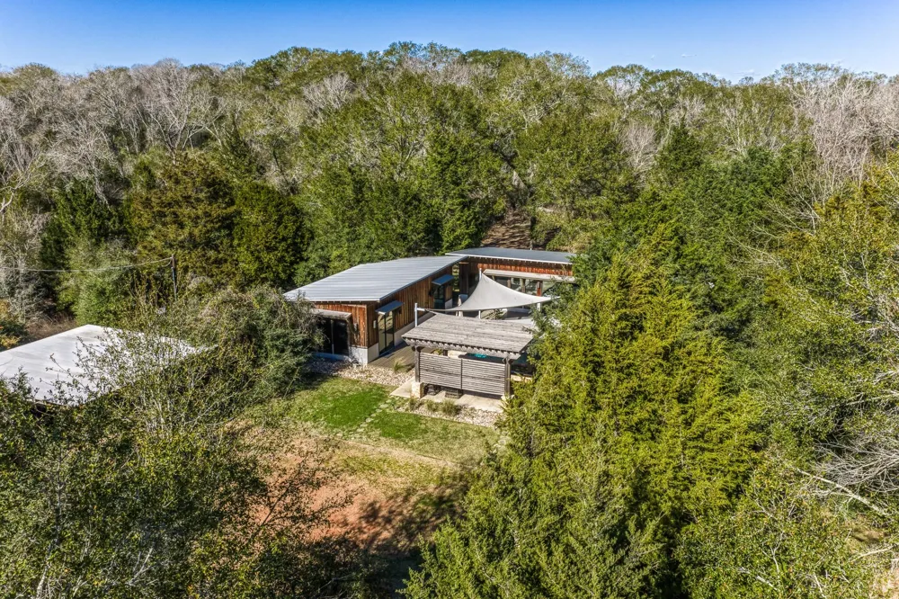3408 Old Hwy 36 Bellville, TX 77418