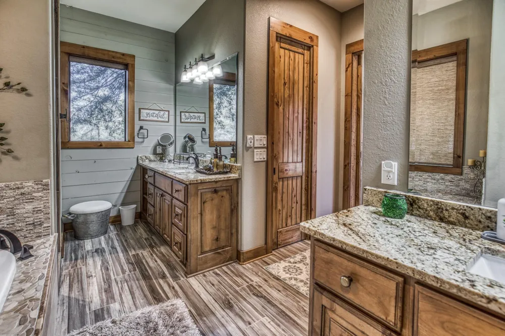 3408 Old Hwy 36 Bellville, TX 77418