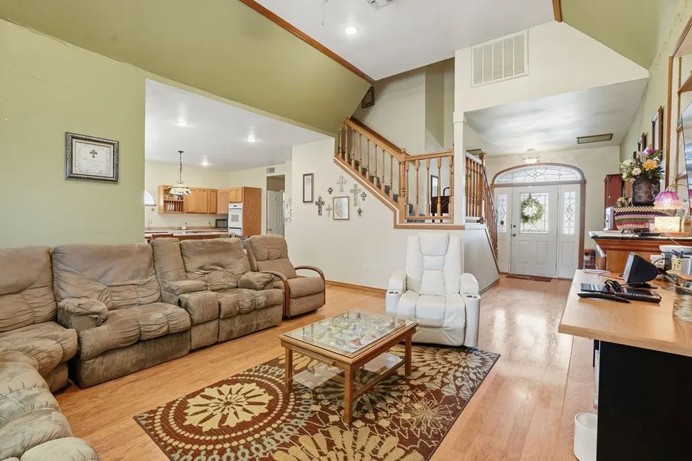 1615 Ambar Street El Campo, TX 77437