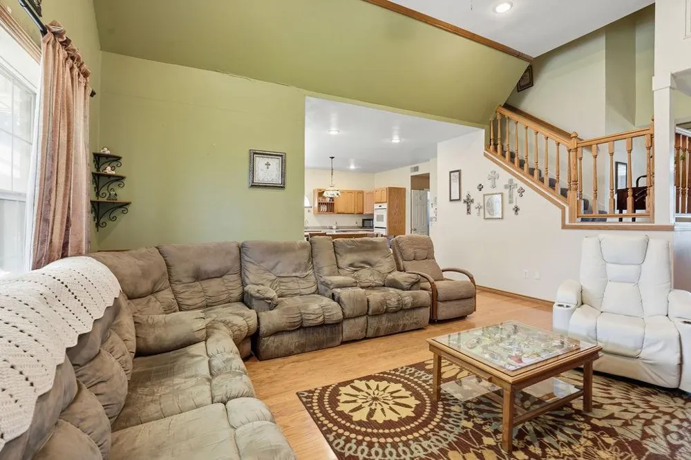 1615 Ambar Street El Campo, TX 77437