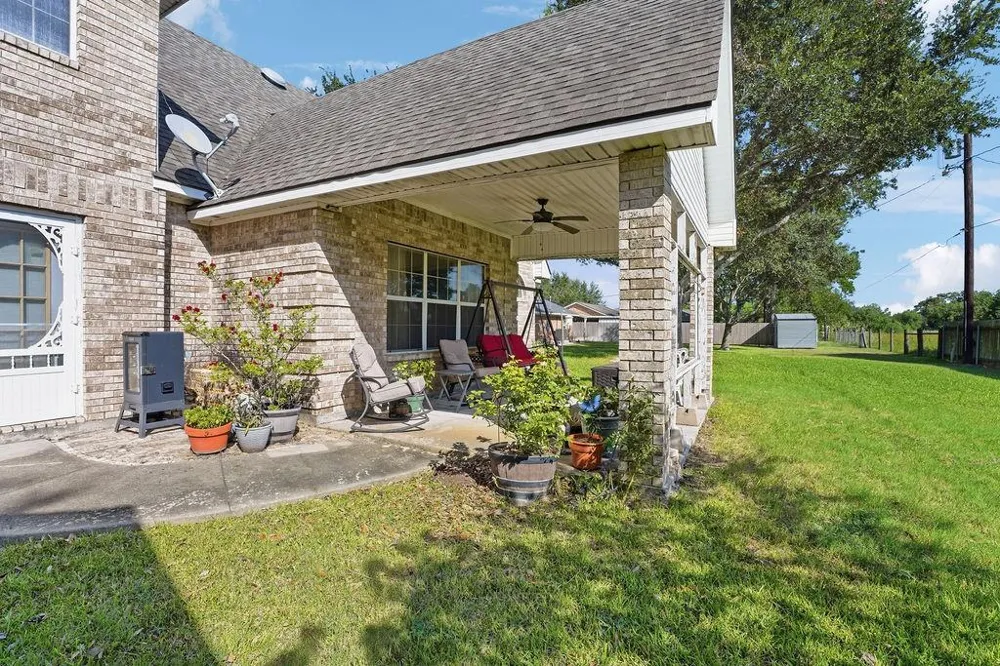 1615 Ambar Street El Campo, TX 77437