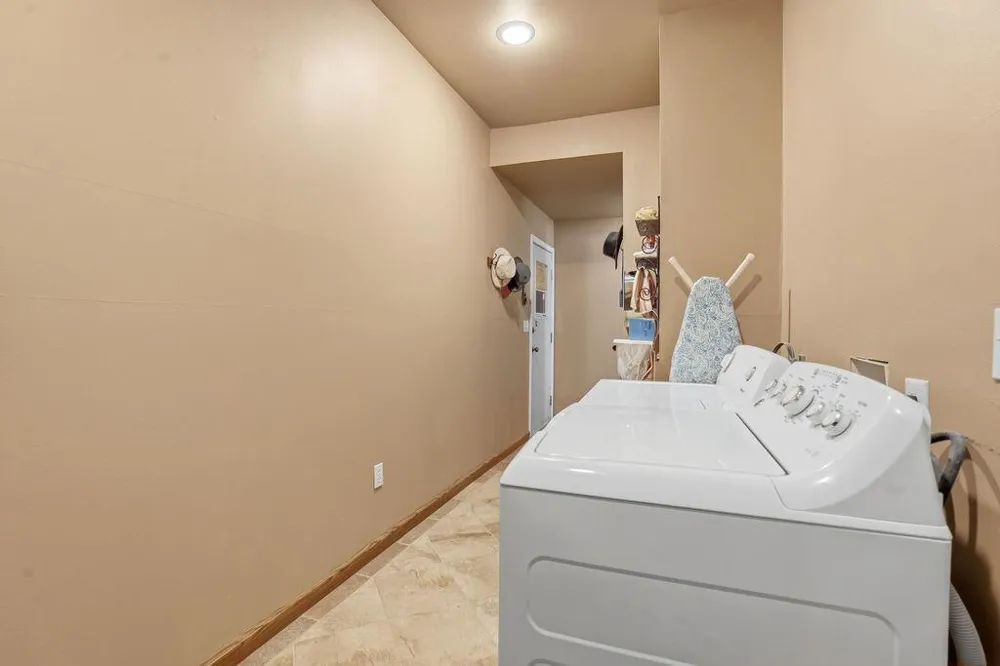 1615 Ambar Street El Campo, TX 77437