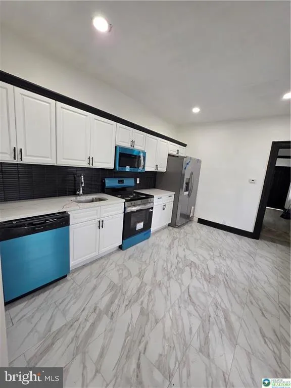300 PINE STREET Reading, PA 19602