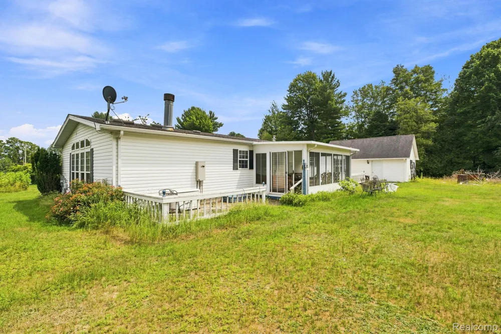 2390 Lakeshore Road Sanilac Township, MI 48401