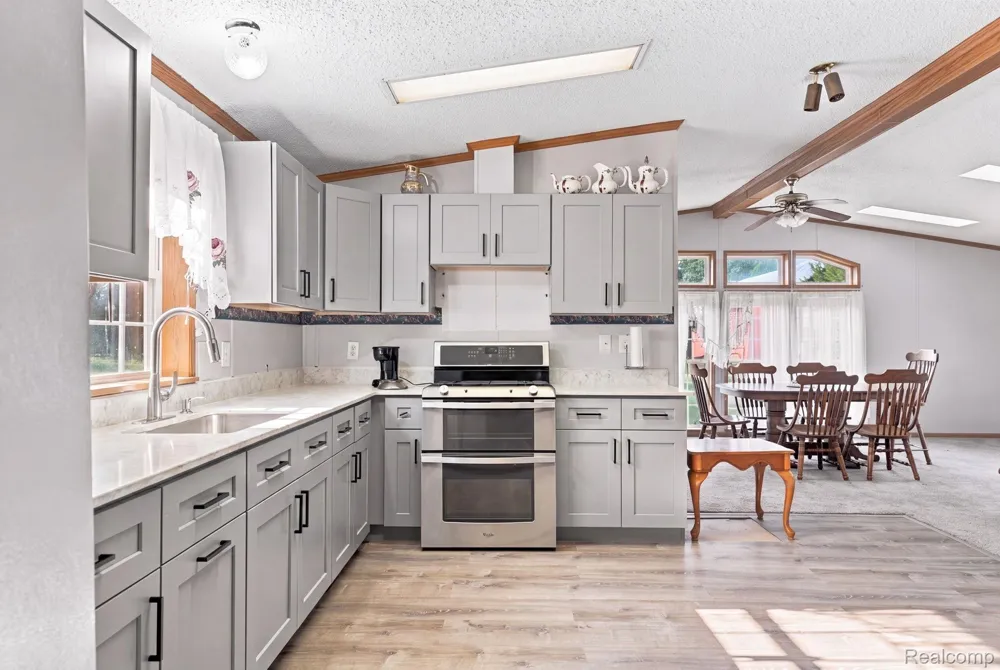 2390 Lakeshore Road Sanilac Township, MI 48401