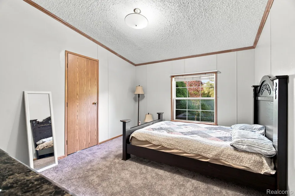 2390 Lakeshore Road Sanilac Township, MI 48401